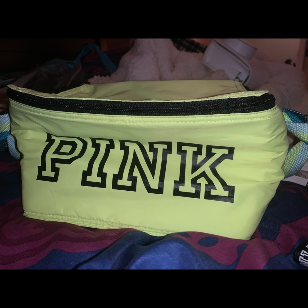 PINK VS lunchbox with strap {Exclusive}
